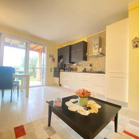 Dilly Lake House Holiday home *